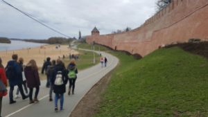 Aan de rand van het kremlin van Novgorod